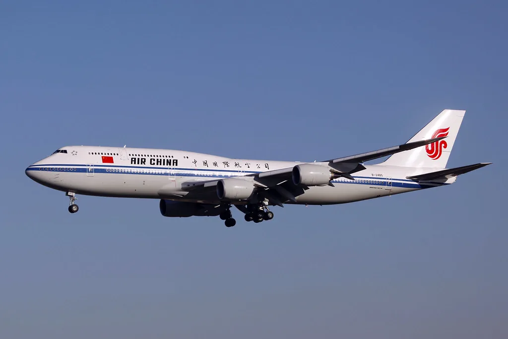 Air China Boeing 747 on approach